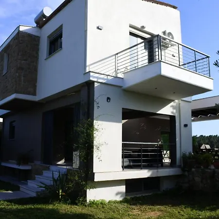 Aggelos Villa Kriopijí