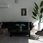Aggelos Villa *