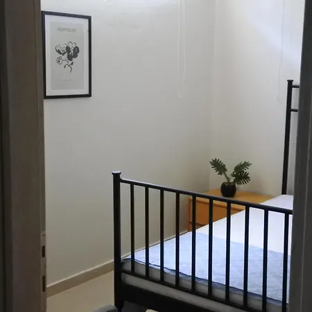 Aggelos Villa *
