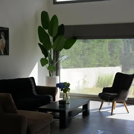 Aggelos Villa